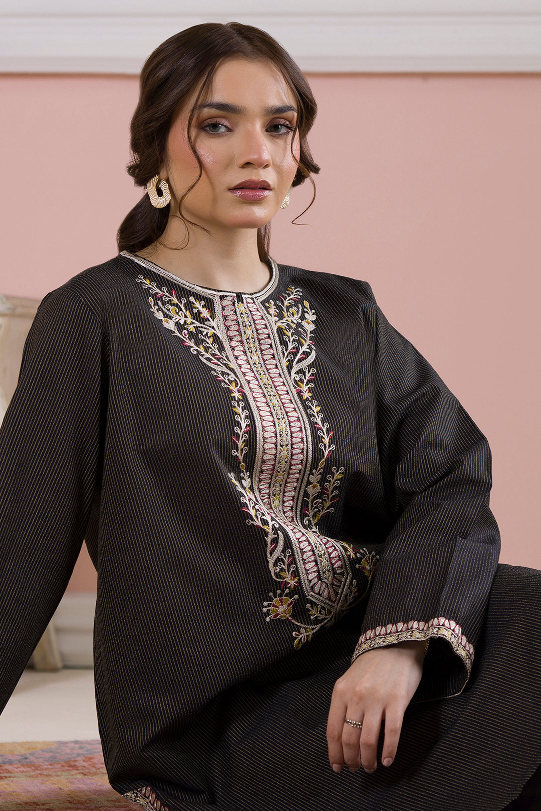 Embroidered Kurta Trouser - 1694