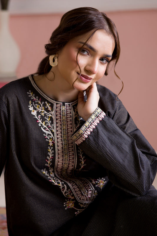 Embroidered Kurta Trouser - 1694