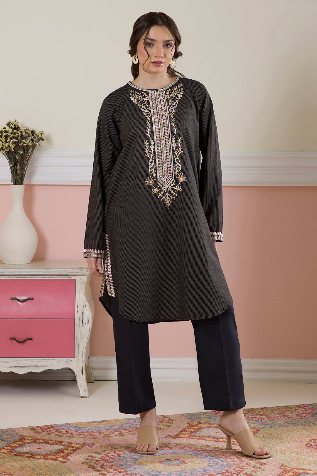 Embroidered Kurta Trouser - 1694