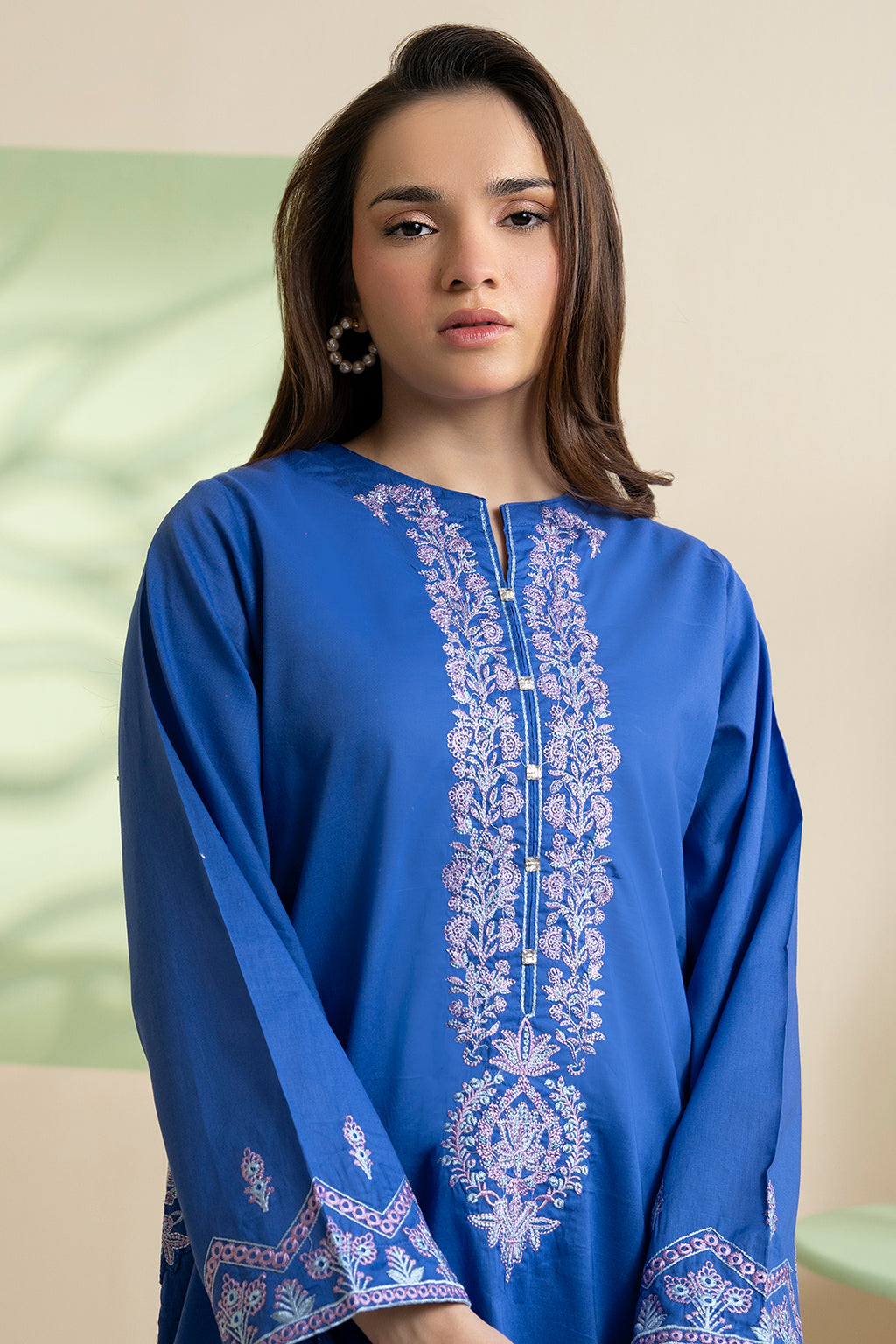 Embroidered Kurta Trouser - 1819