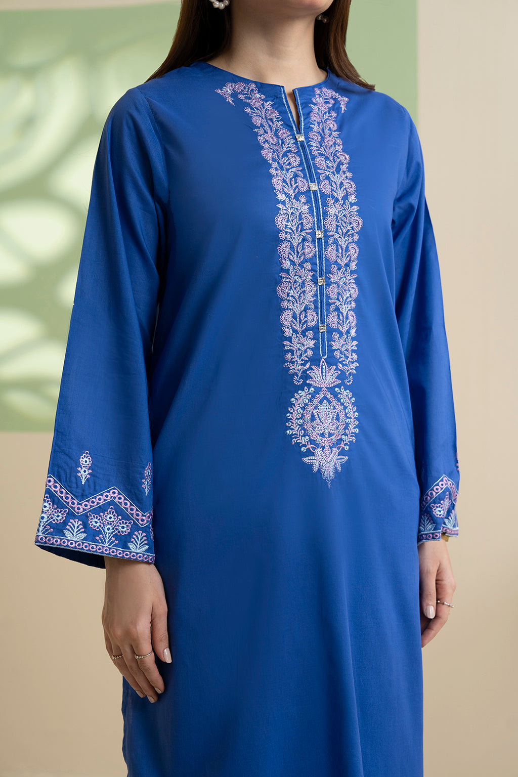 Embroidered Kurta Trouser - 1819