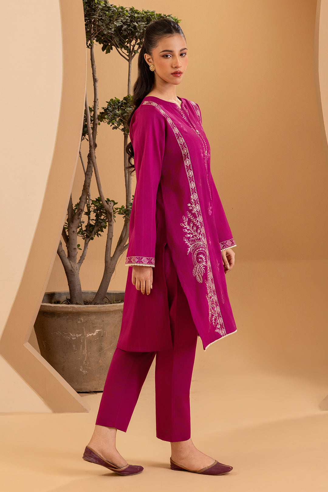 Embroidered Kurta Trouser - 1820