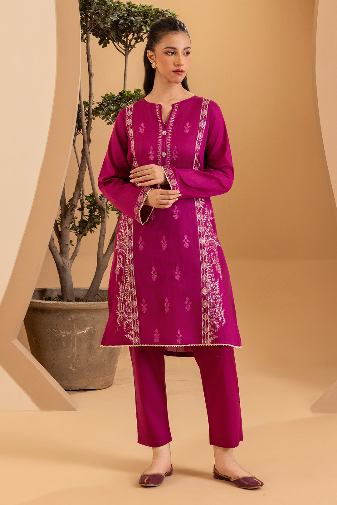 Embroidered Kurta Trouser - 1820