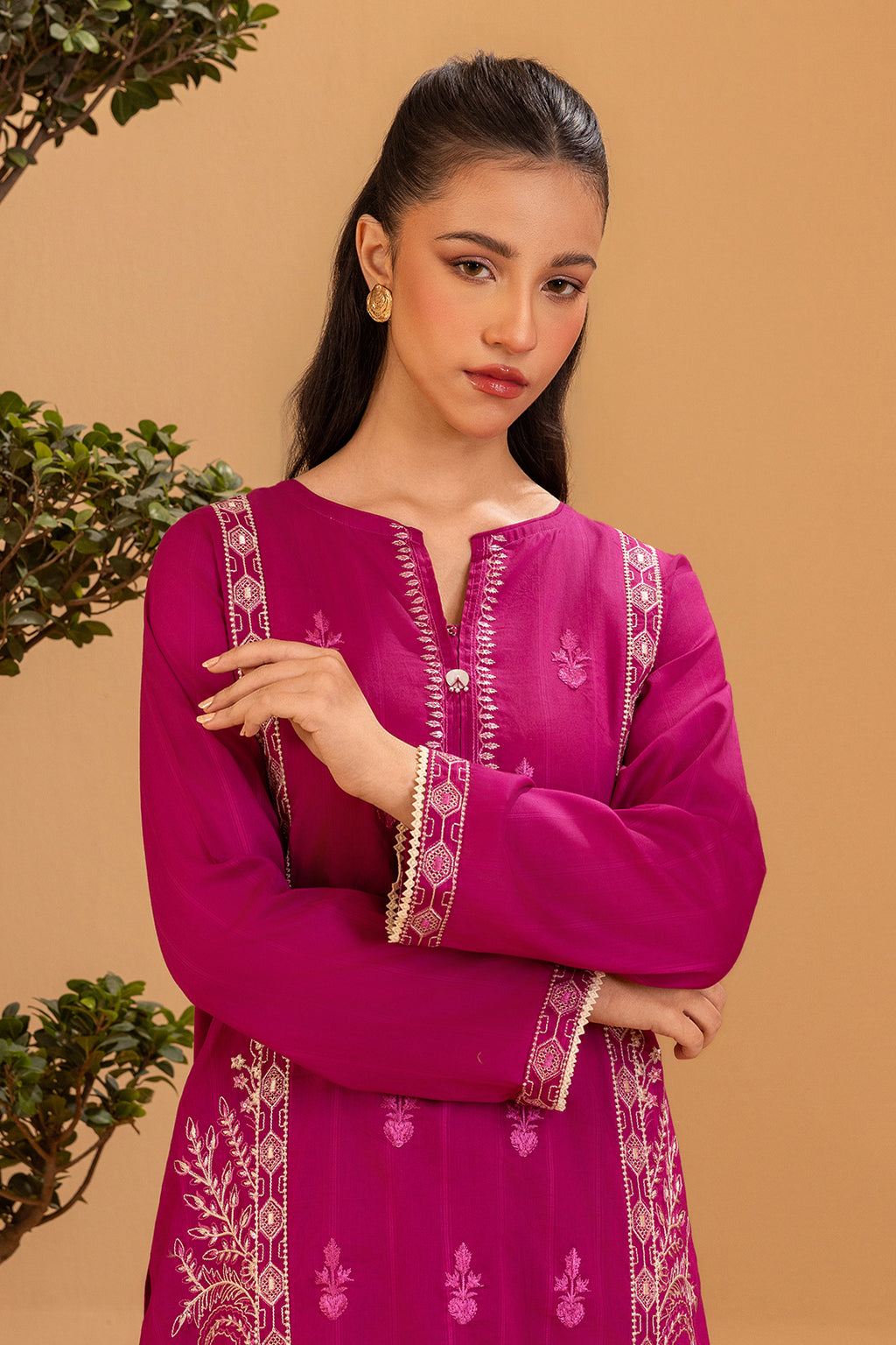 Embroidered Kurta Trouser - 1820
