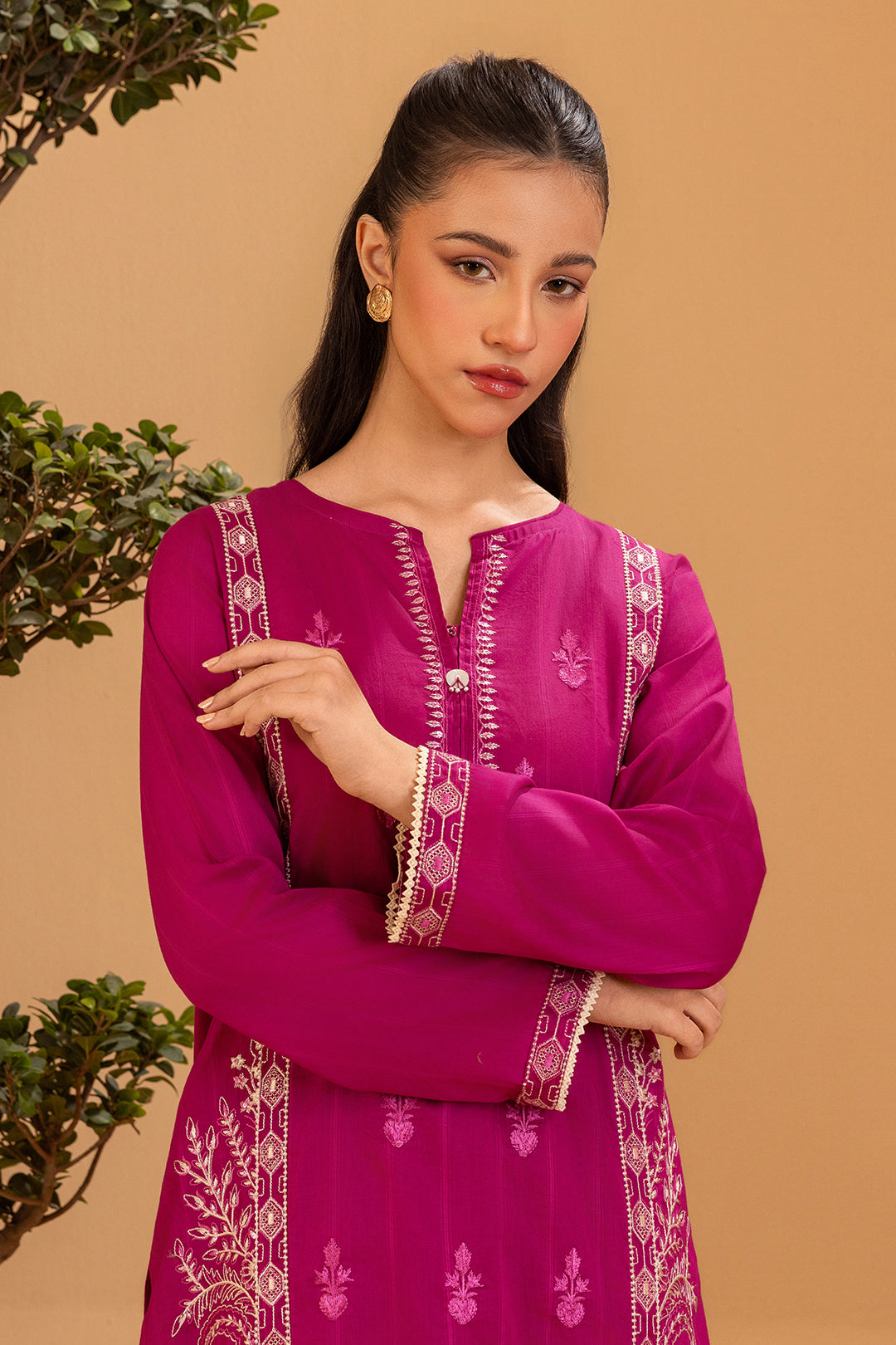 Embroidered Kurta Trouser - 1820