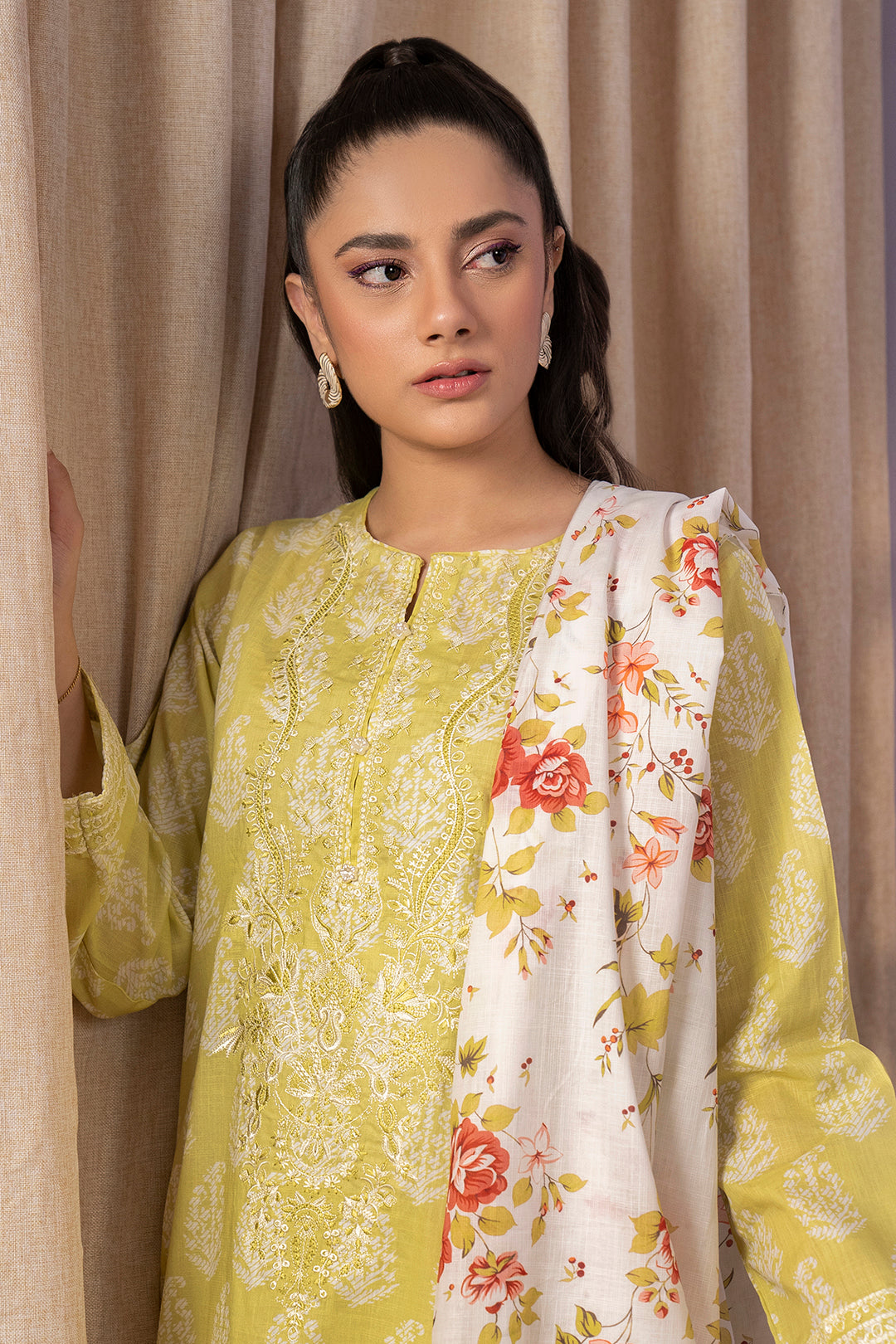 Embroidered Kurta Dupatta - 1903