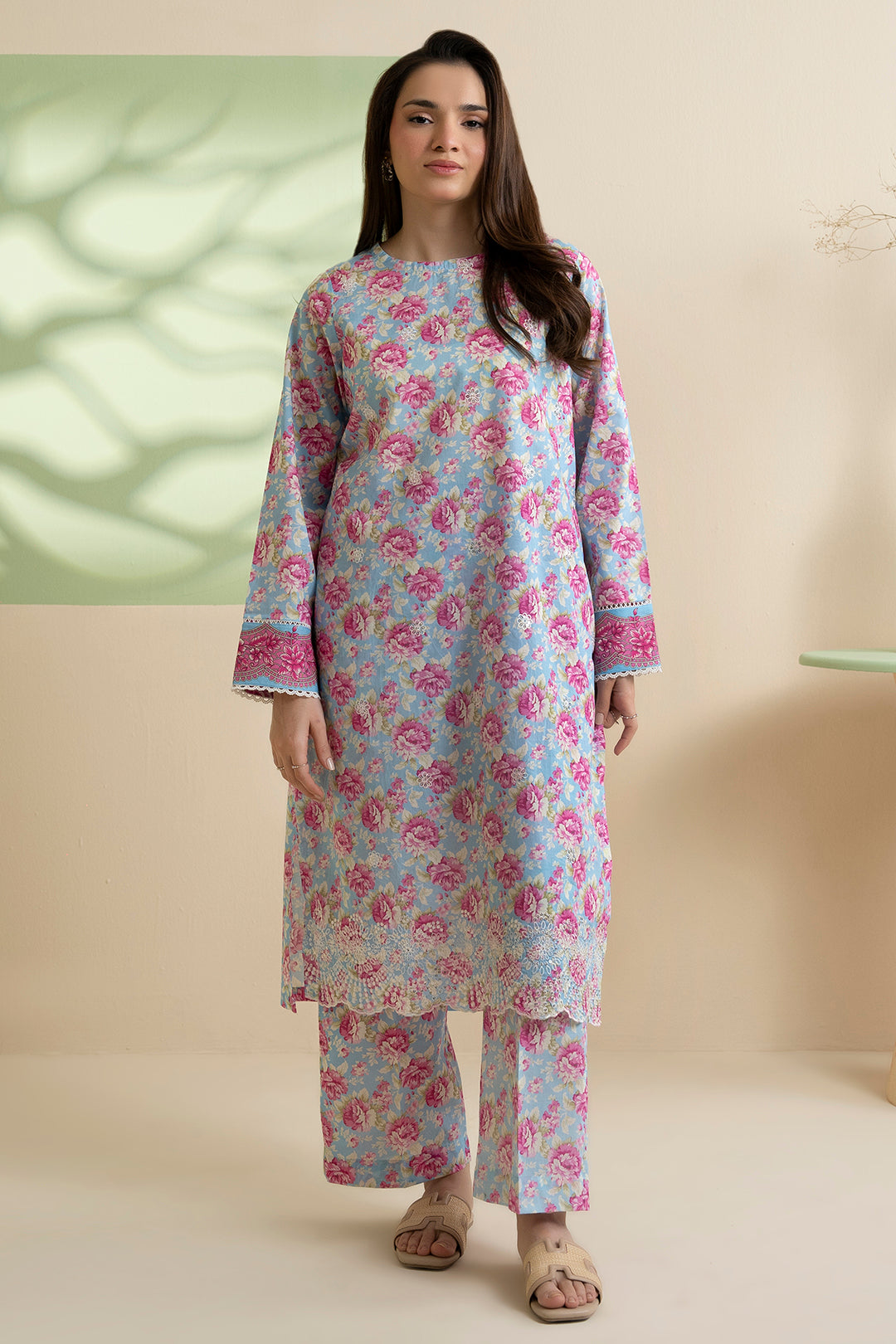Embroidered Kurta Trouser - 1918