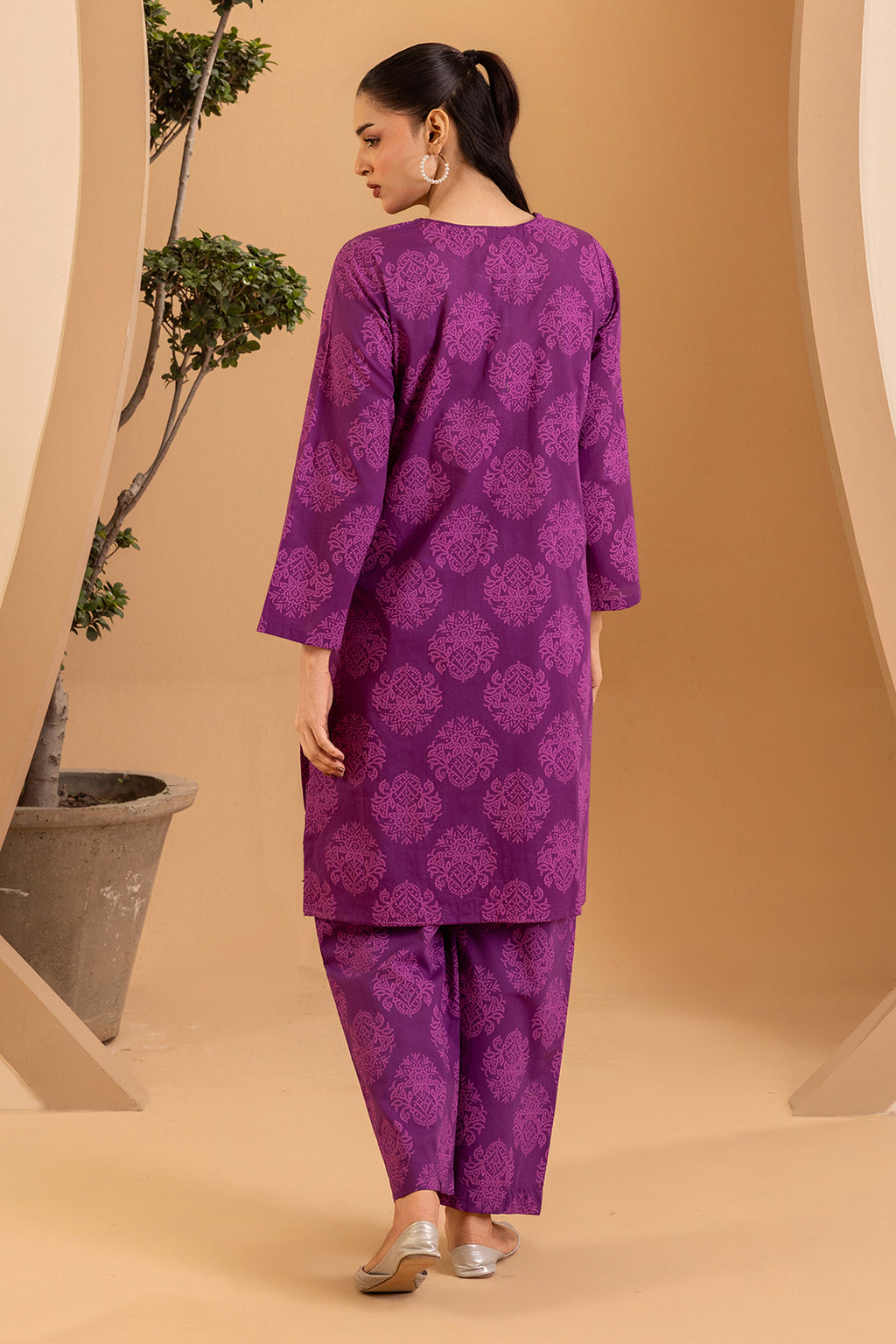 Embroidered Kurta Trouser - 1979
