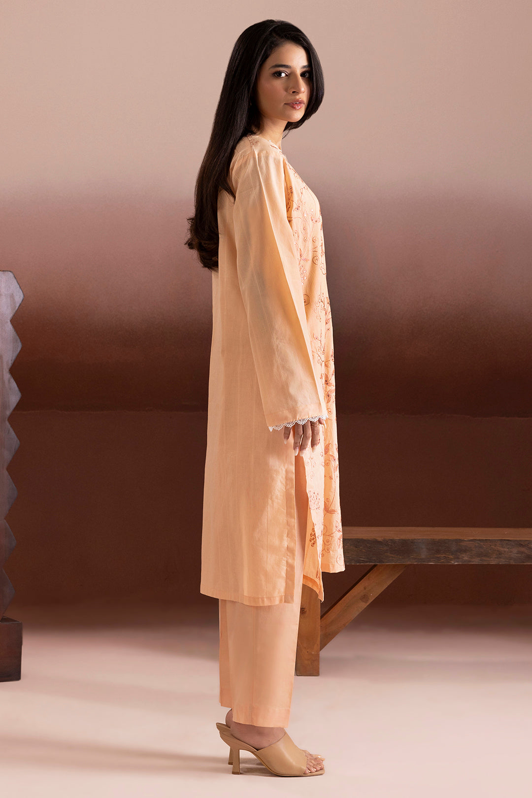 Embroidered Kurta Trouser - 2049