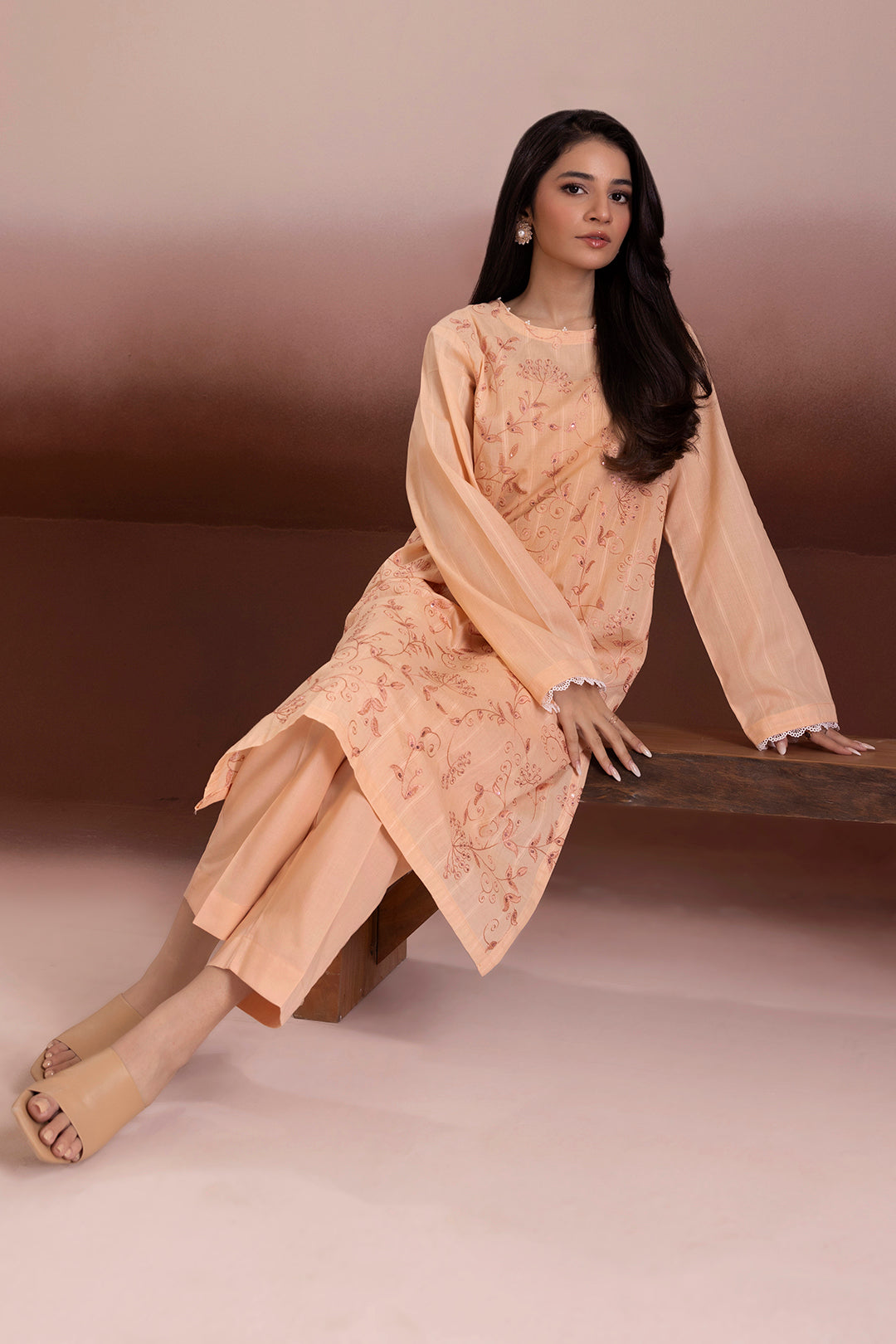 Embroidered Kurta Trouser - 2049