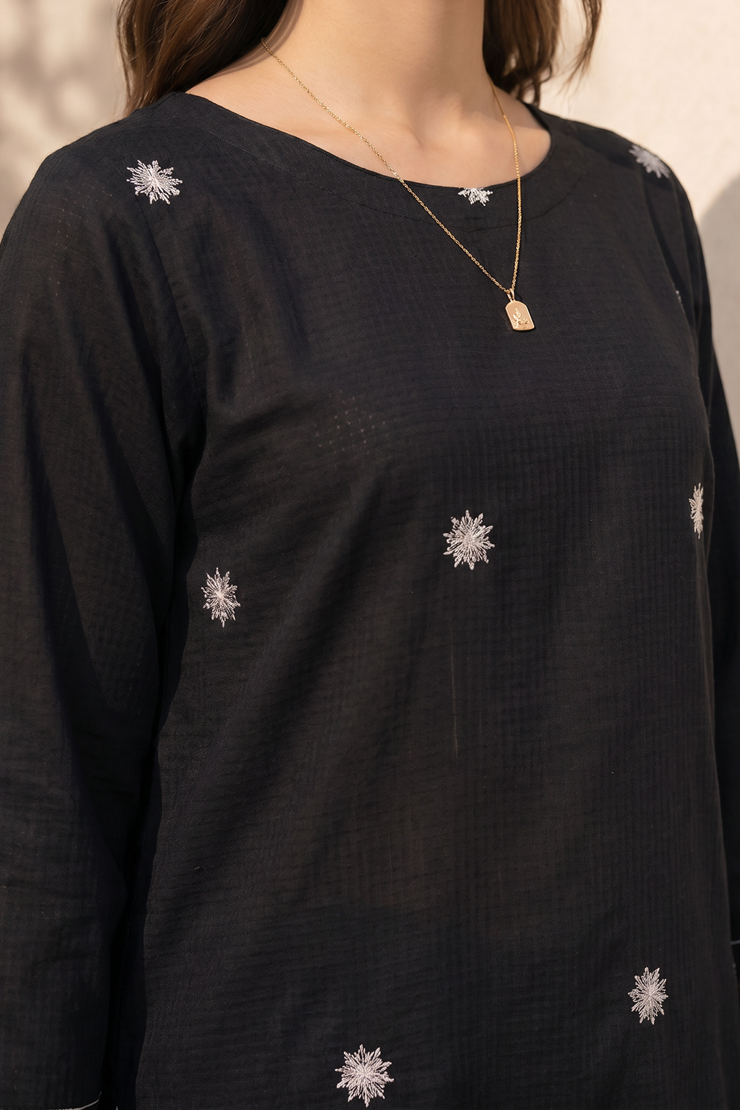 Embroidered Kurta Trouser - 2100