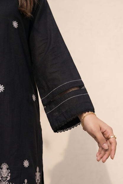 Embroidered Kurta Trouser - 2100