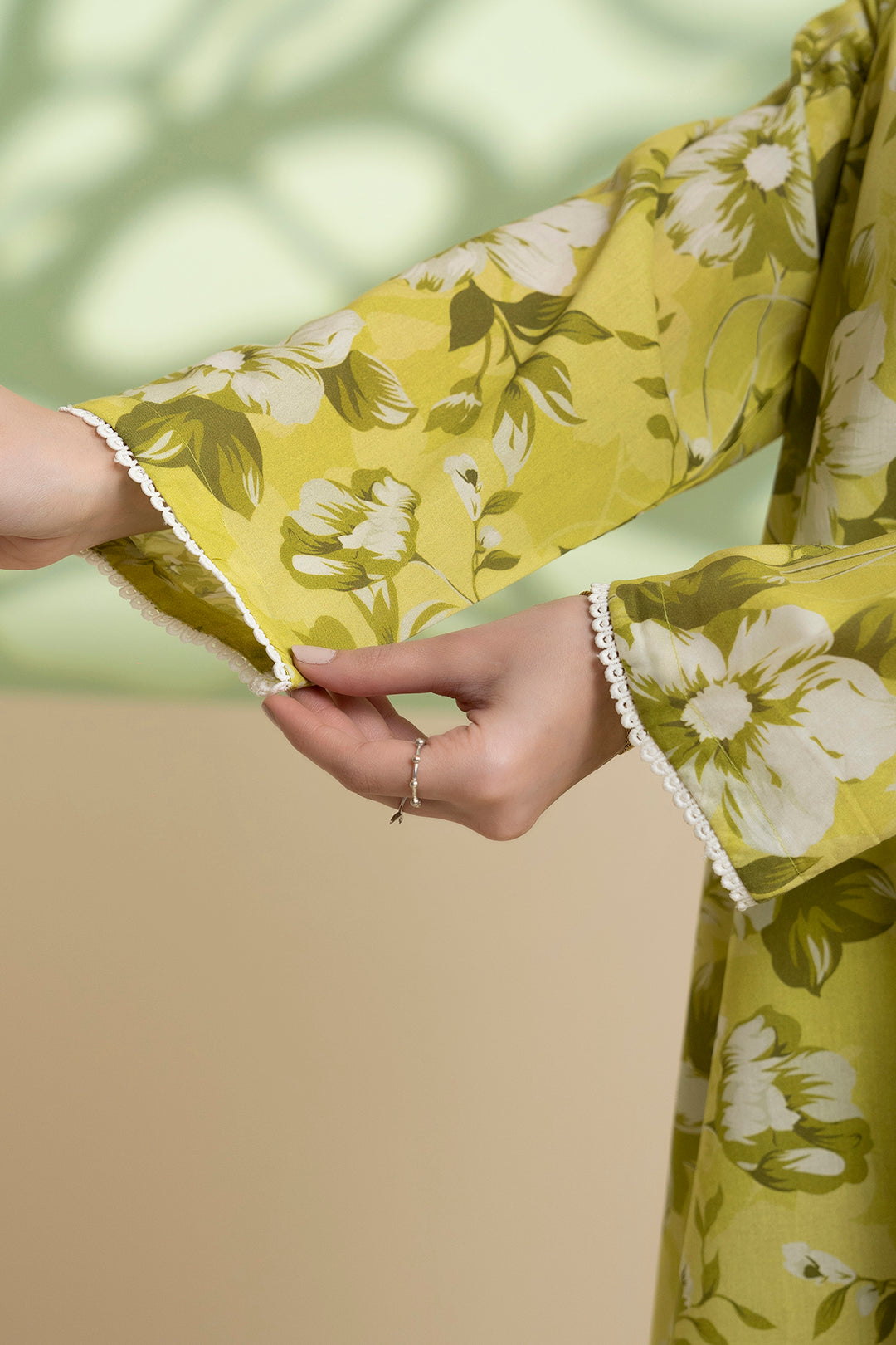 Embroidered Kurta Trouser - 2187