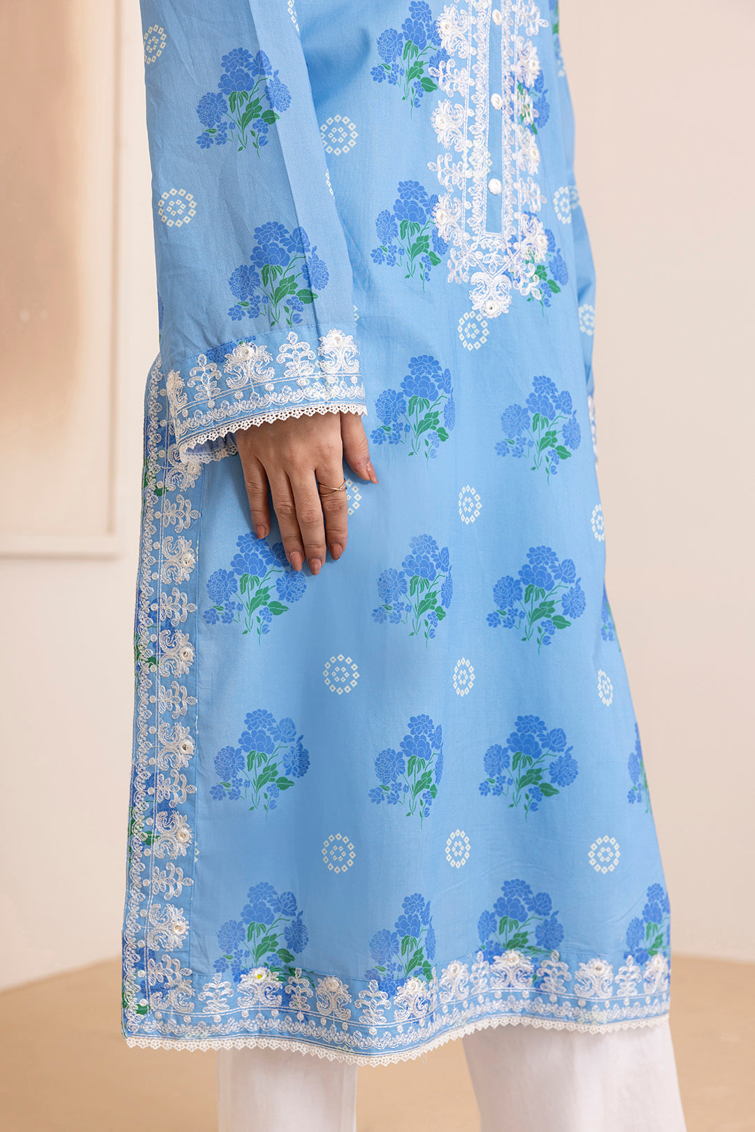 Embroidered Kurta Dupatta - 2232