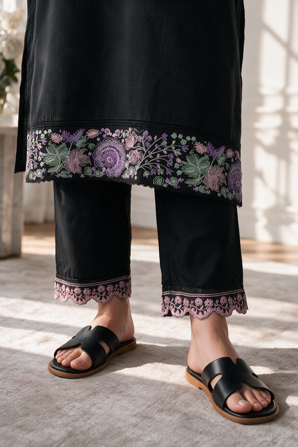 Embroidered Kurta Trouser - 2244