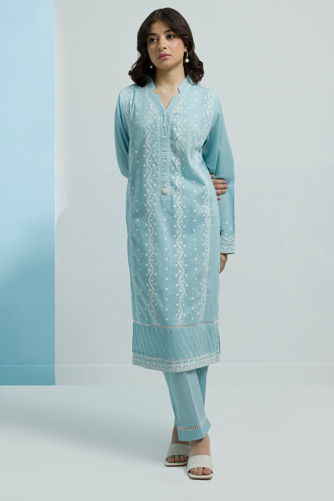 Embroidered Kurta Trouser - 2502