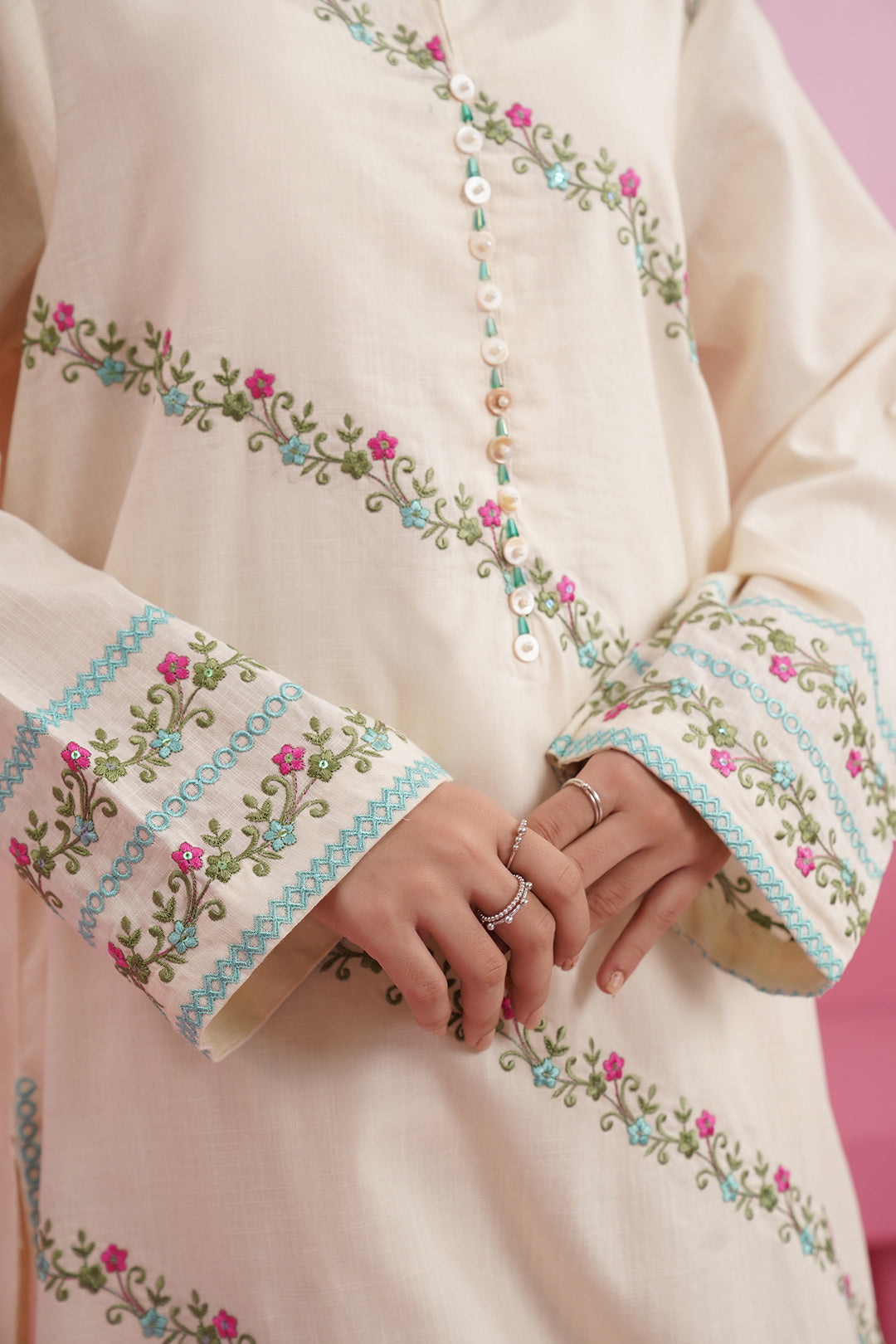 Embroidered Kurta Trouser - 2520