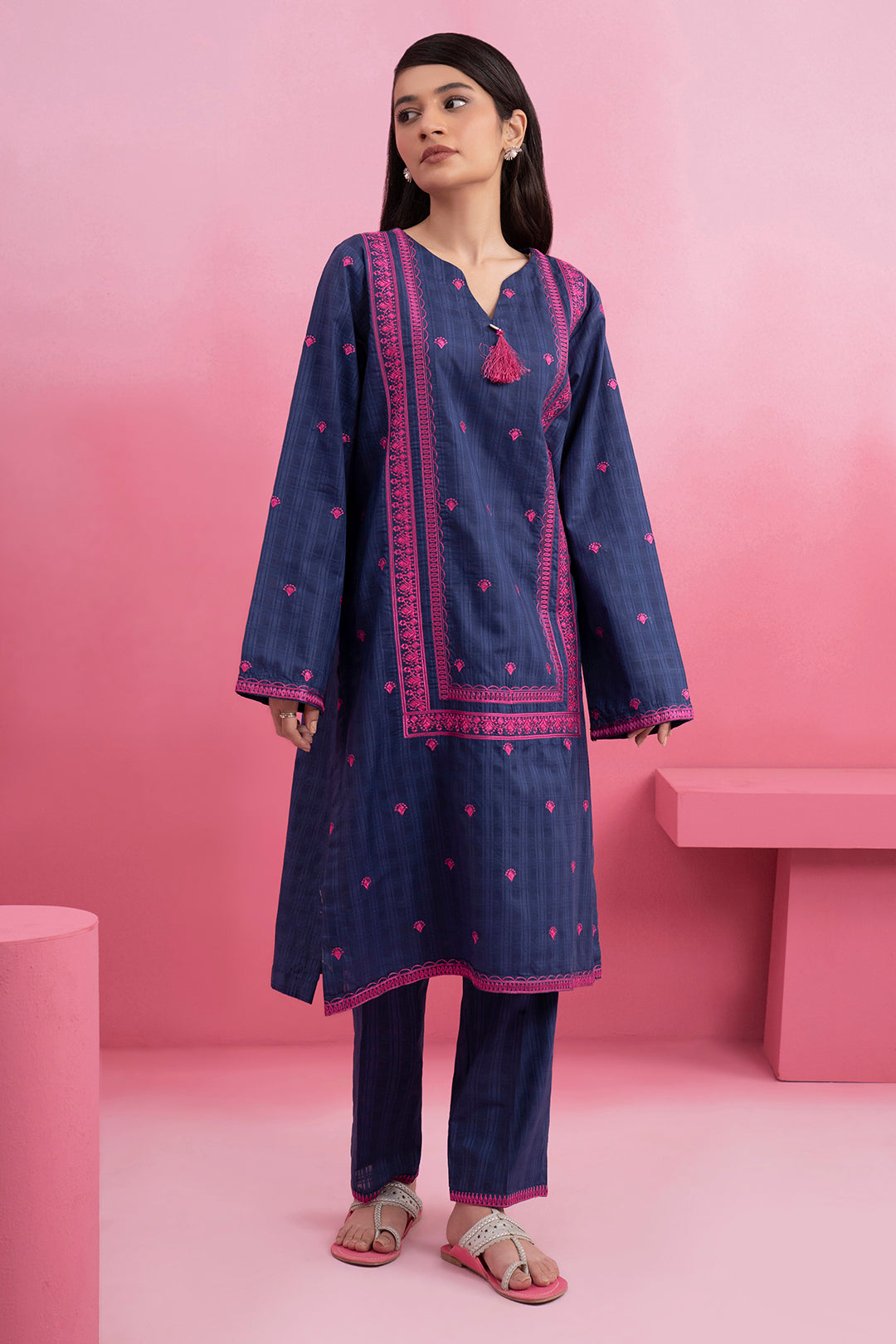 Embroidered Kurta Trouser - 2531
