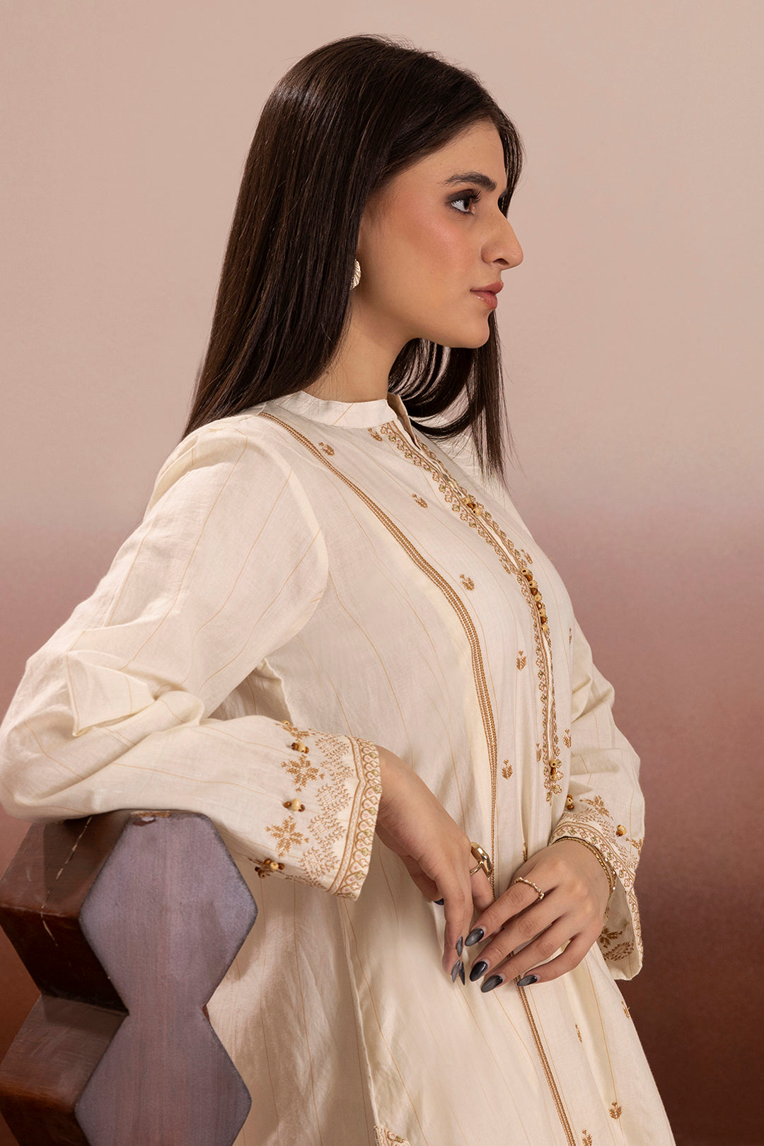 Embroidered Kurta Trouser - 2539