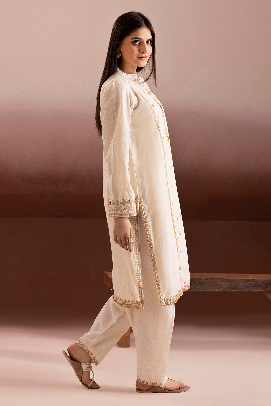 Embroidered Kurta Trouser - 2539