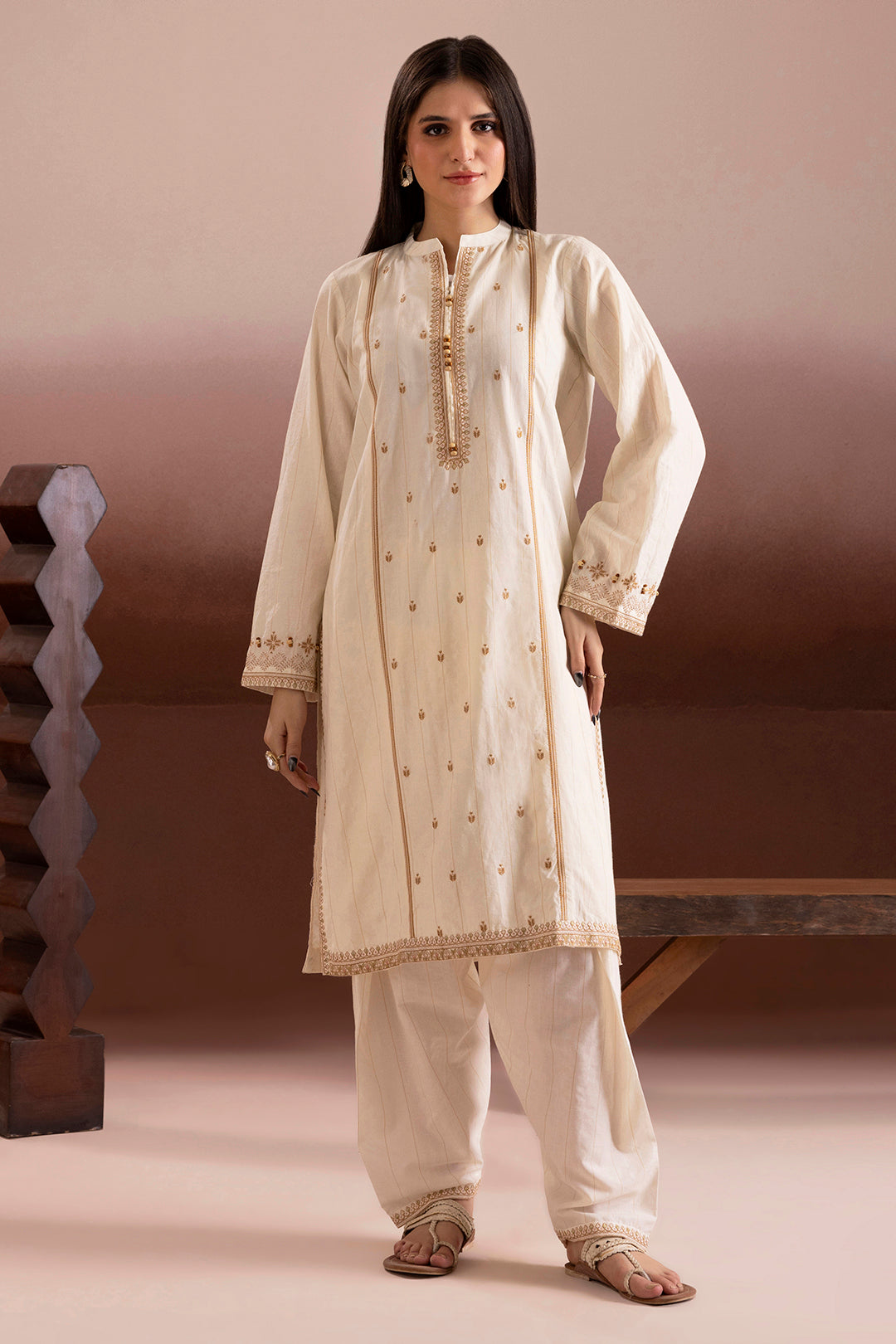 Embroidered Kurta Trouser - 2539