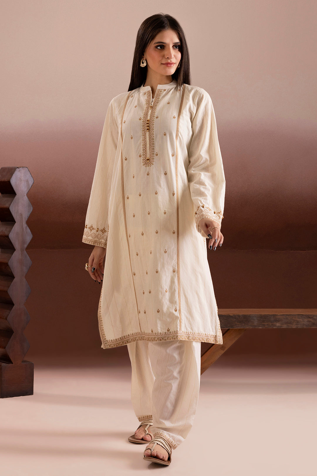 Embroidered Kurta Trouser - 2539