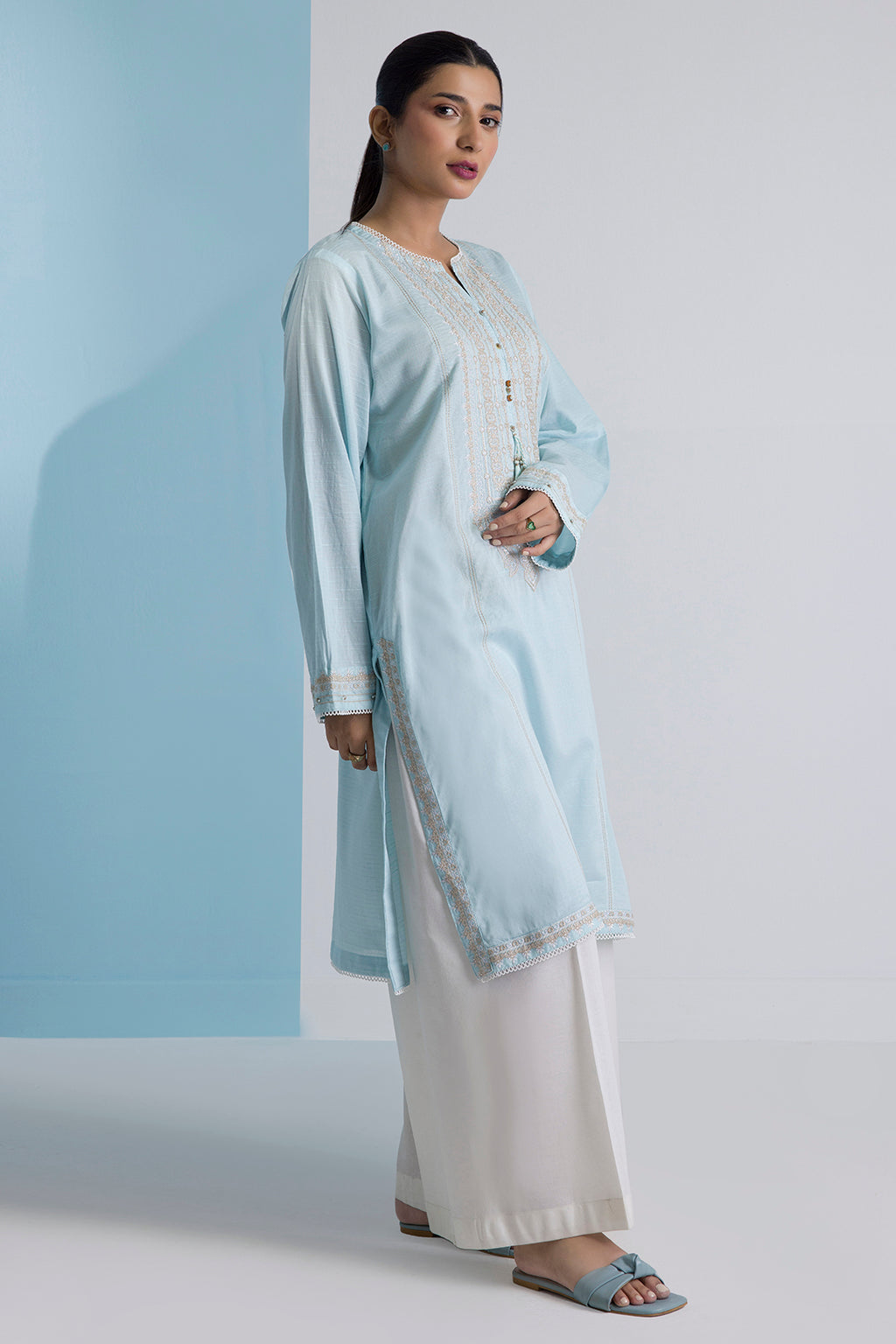 Embroidered Kurta Trouser - 2540