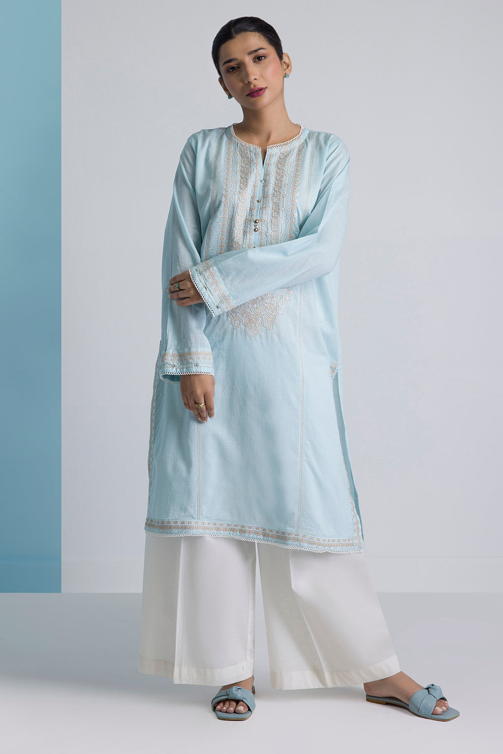 Embroidered Kurta Trouser - 2540