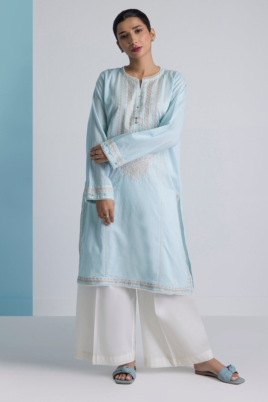 Embroidered Kurta Trouser - 2540