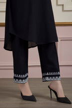 Embroidered Kurta Trouser - 2560
