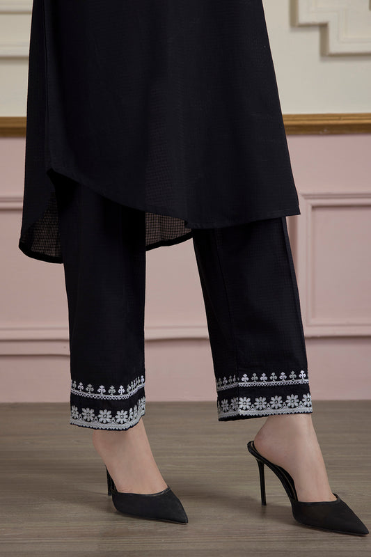 Embroidered Kurta Trouser - 2560