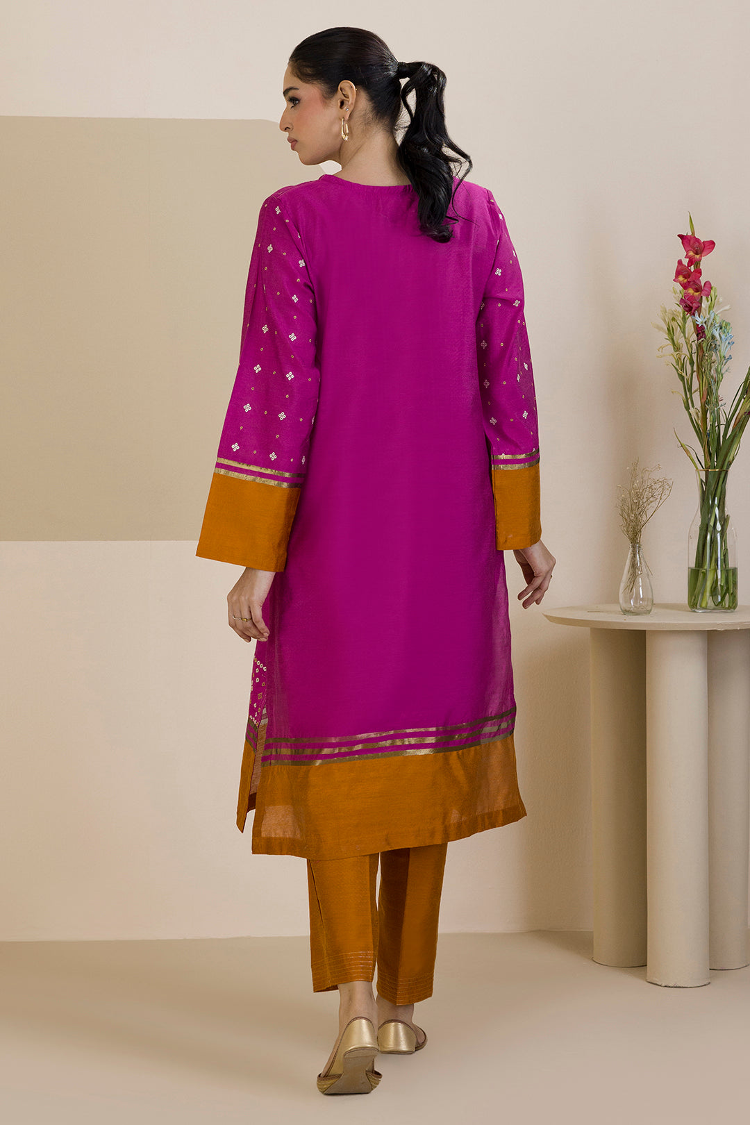 Embroidered Kurta Trouser - 2561