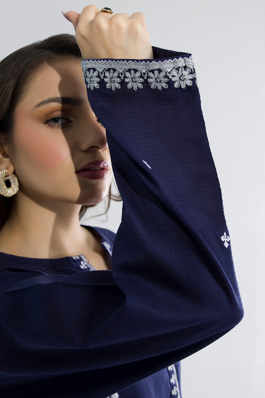 Embroidered Kurta Trouser - 2562