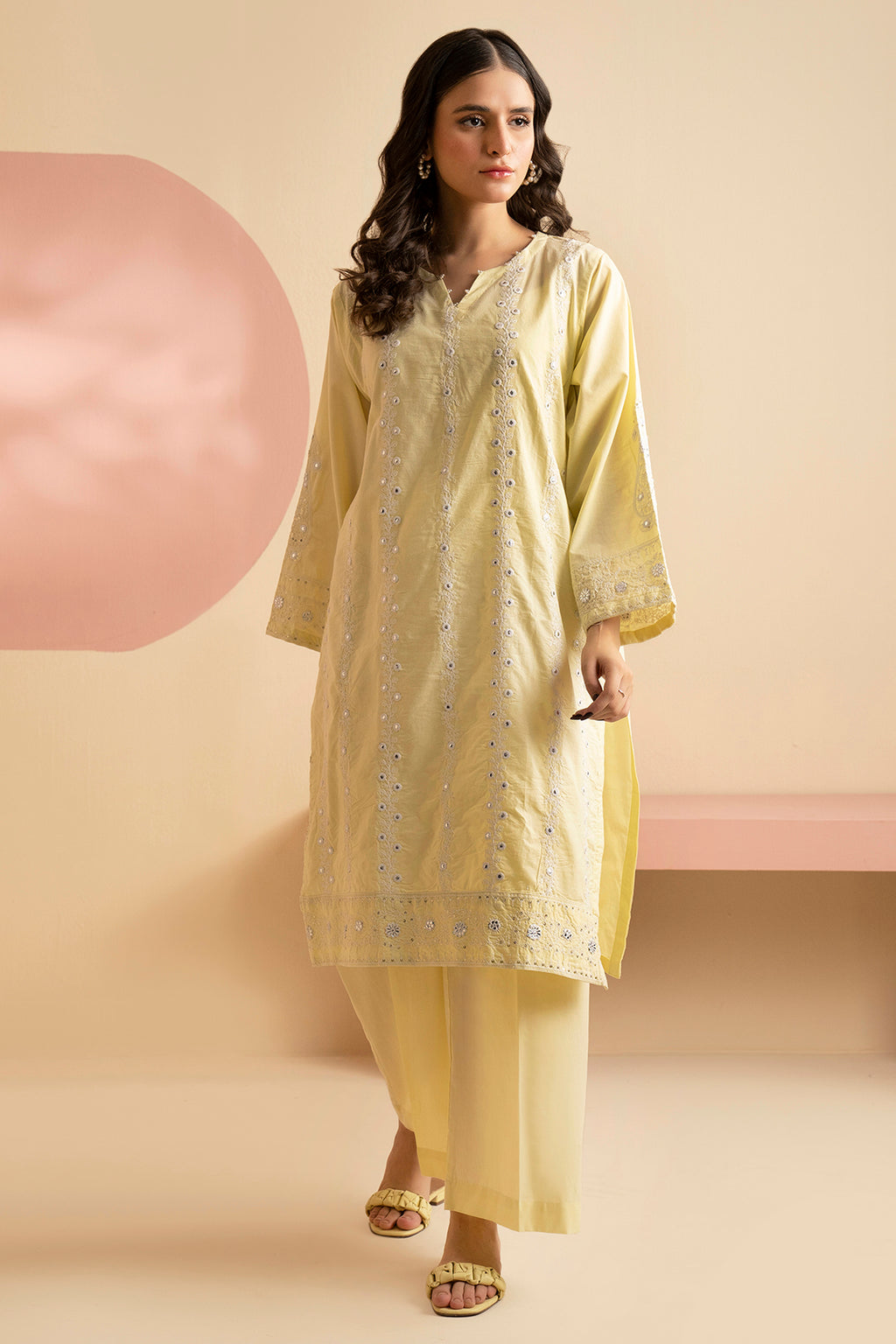 Embroidered Kurta Trouser - 2564