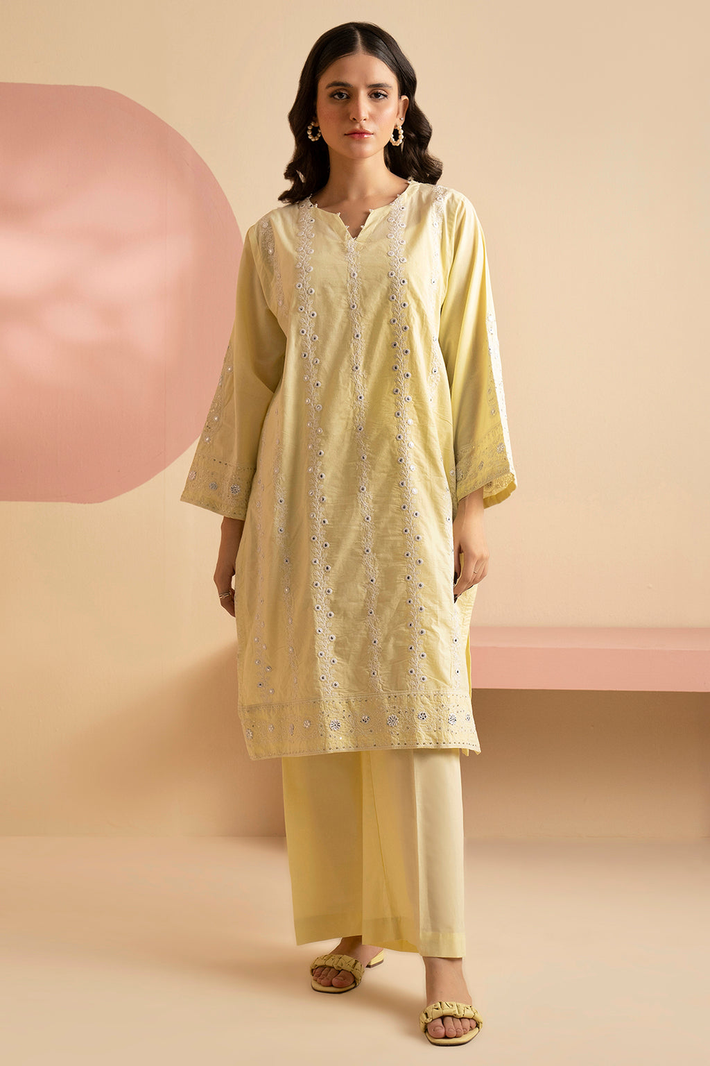 Embroidered Kurta Trouser - 2564