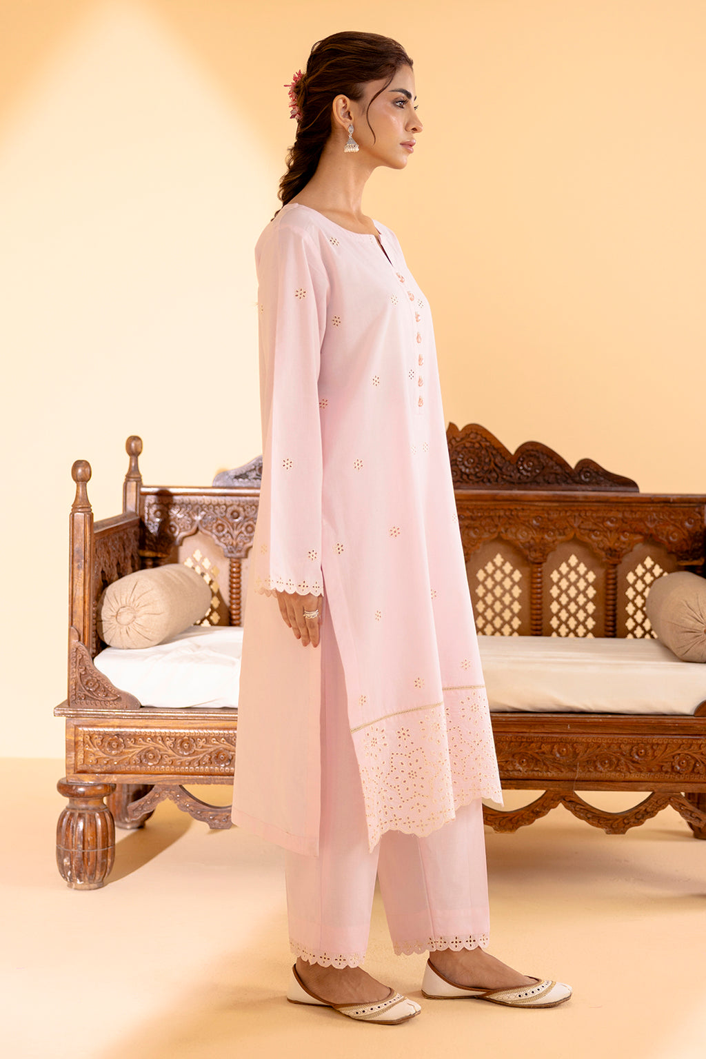 Embroidered Kurta Trouser - 2566