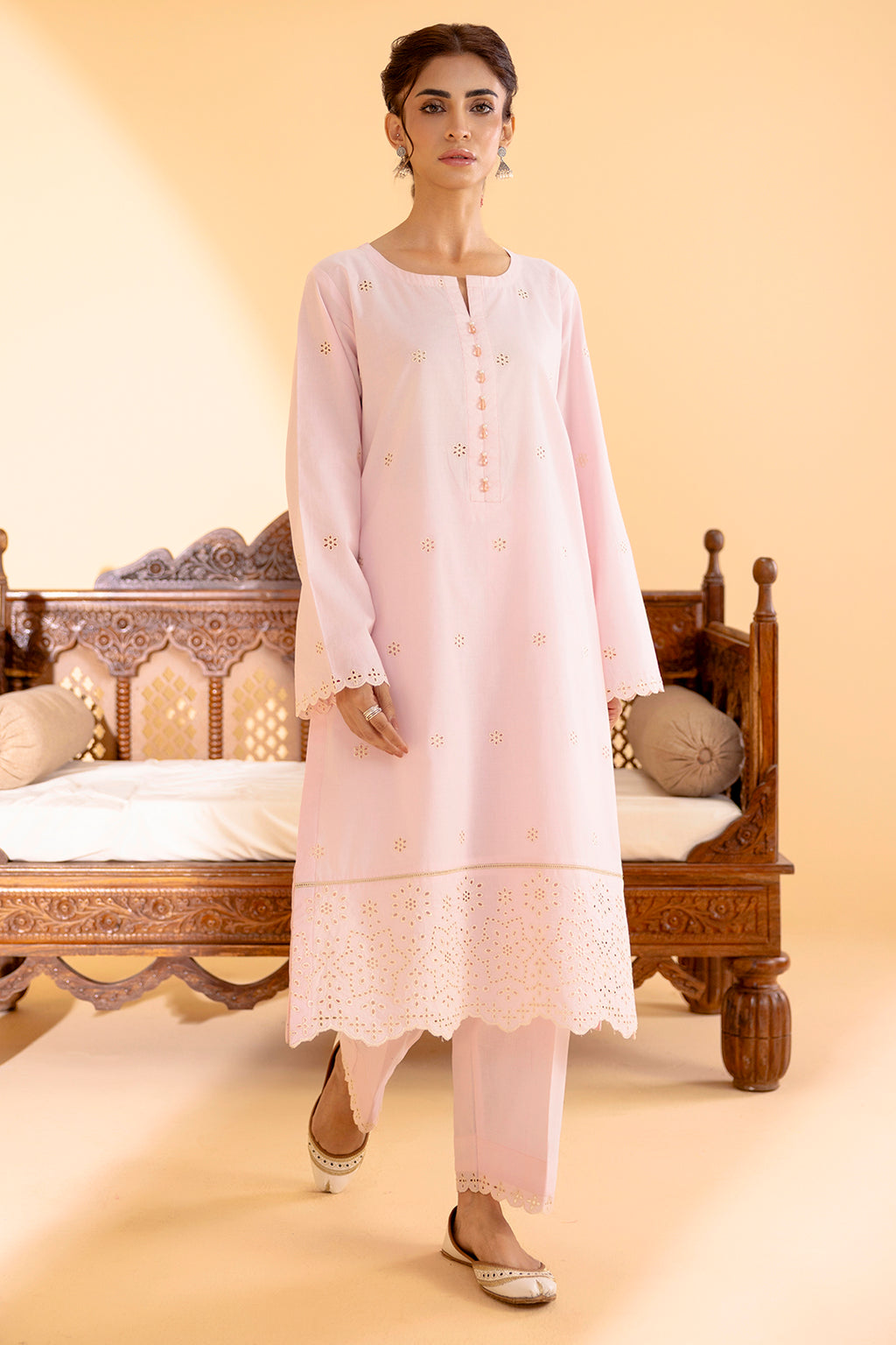 Embroidered Kurta Trouser - 2566