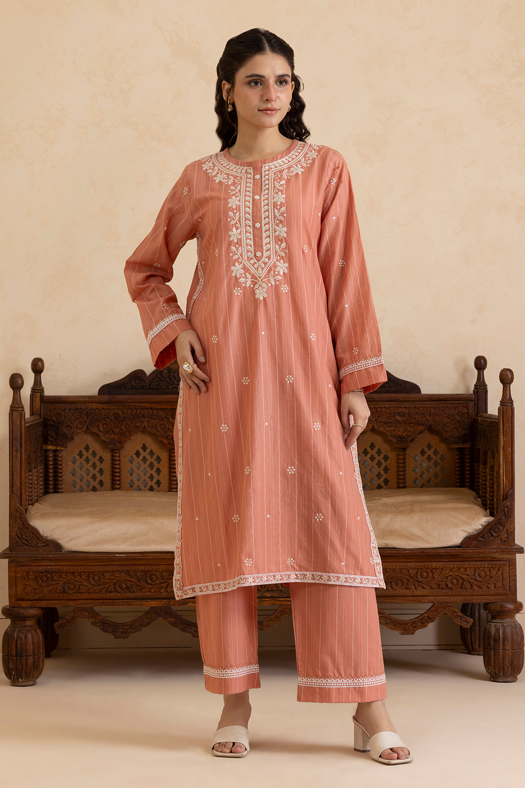 Embroidered Kurta Trouser - 2568