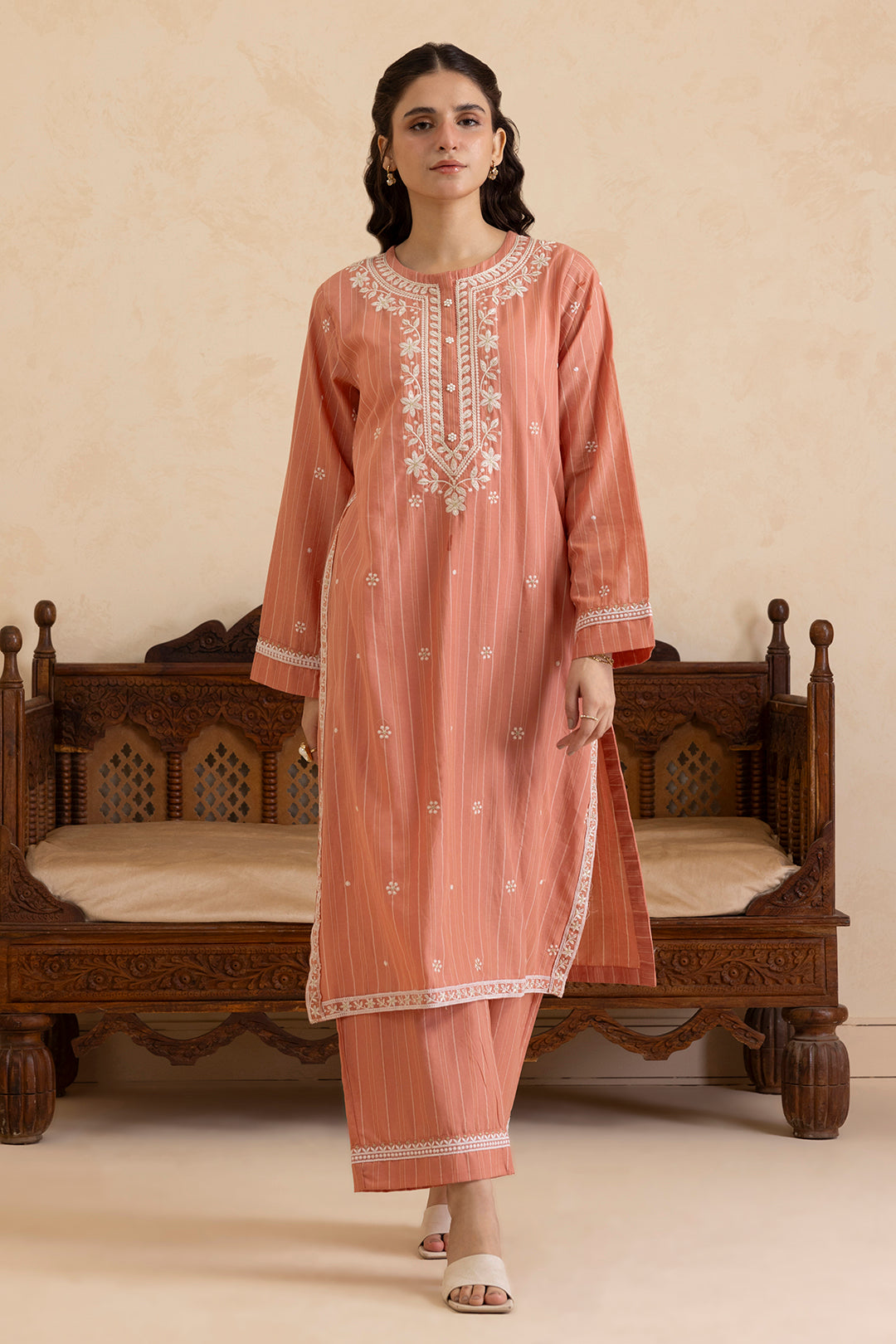 Embroidered Kurta Trouser - 2568
