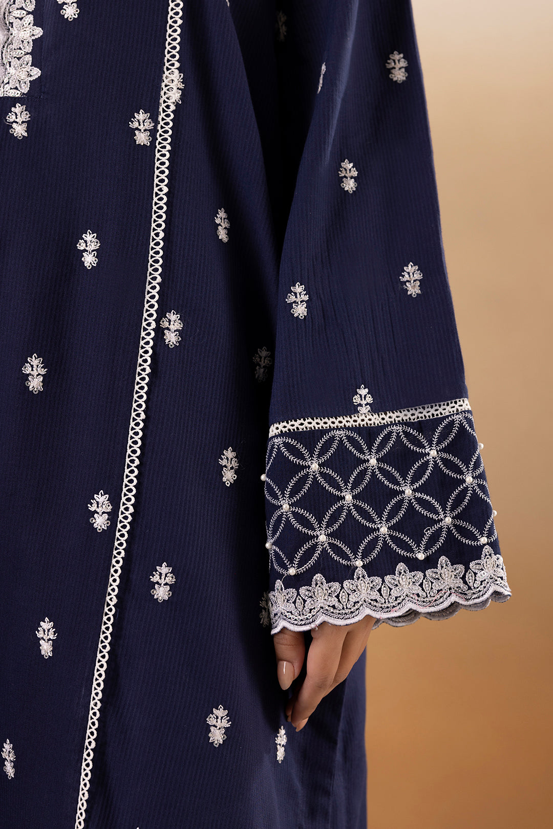 Embroidered Kurta Trouser - 2569