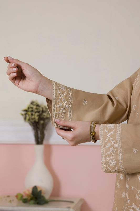 Embroidered Kurta Trouser - 2600