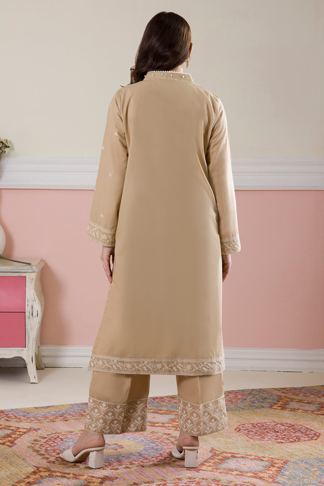 Embroidered Kurta Trouser - 2600