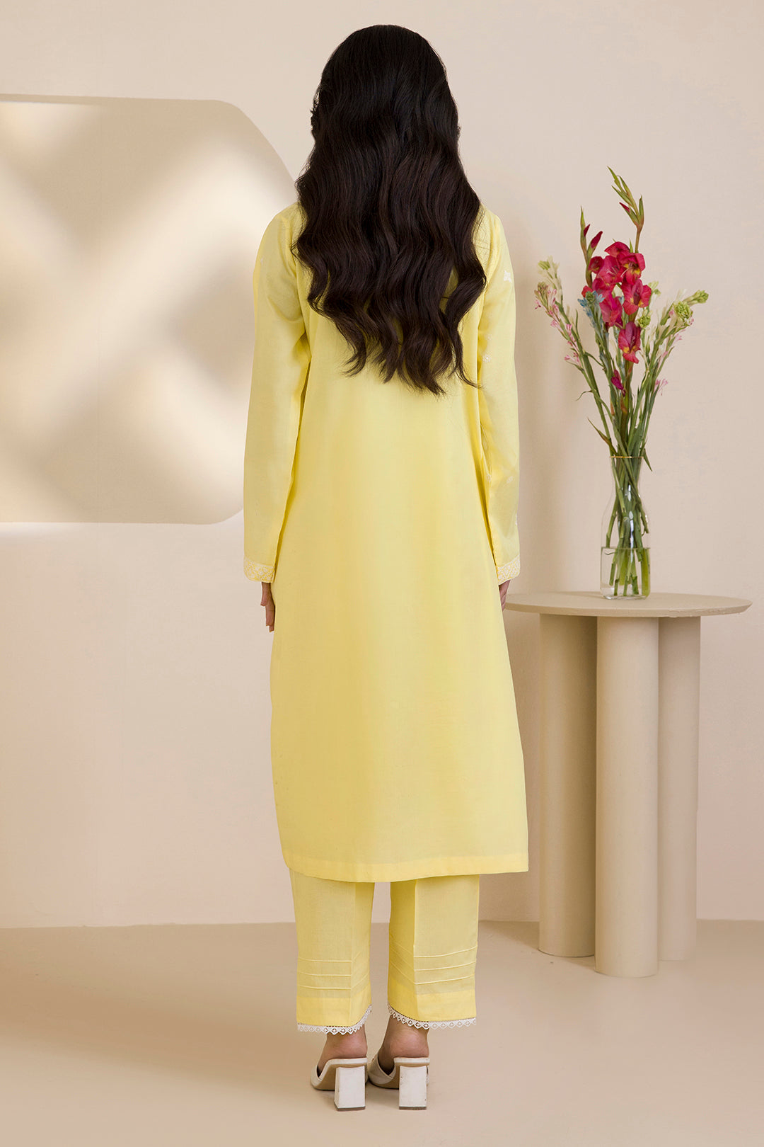 Embroidered Kurta Trouser - 2601