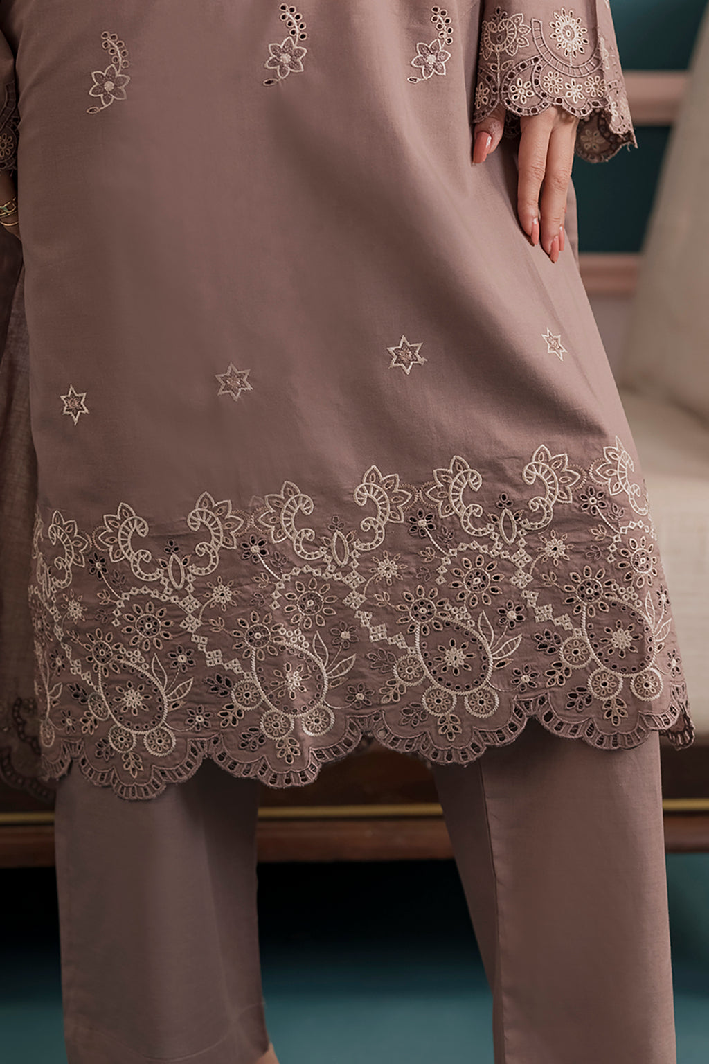 Embroidered Kurta Trouser - 2602