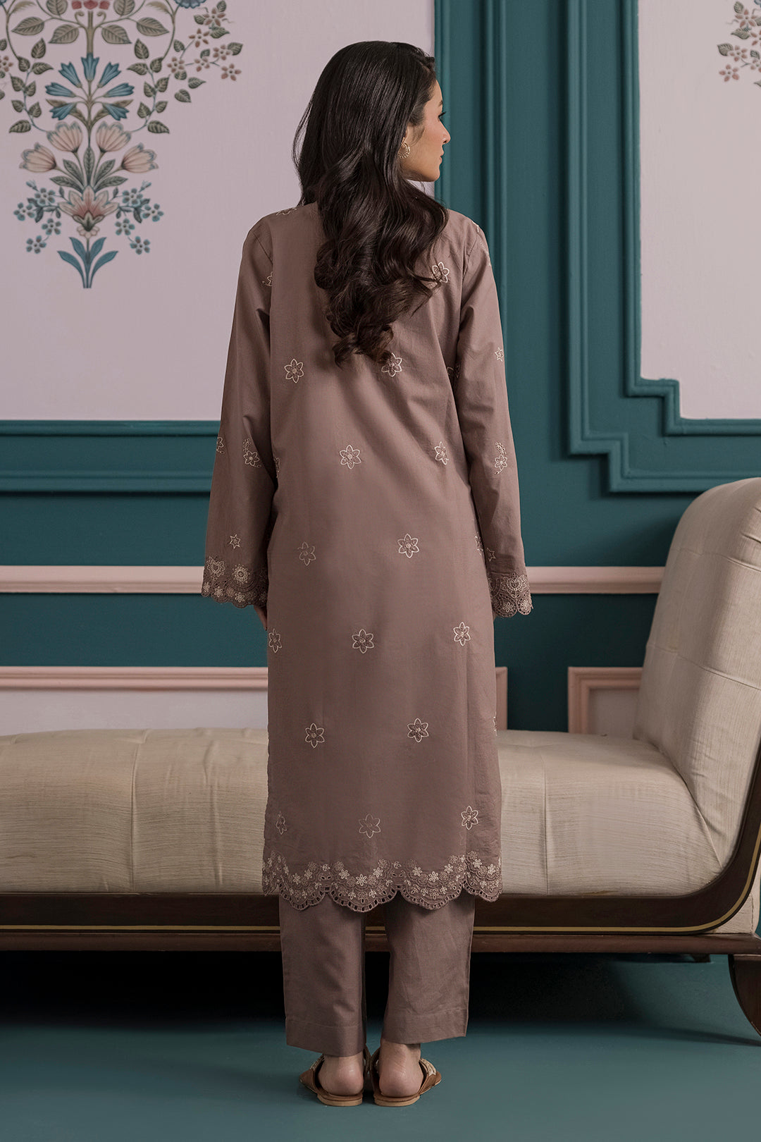 Embroidered Kurta Trouser - 2602