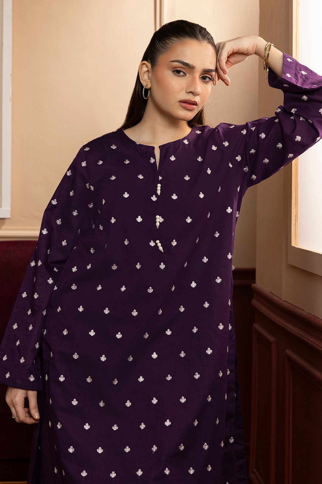 Embroidered Kurta Trouser - 2630