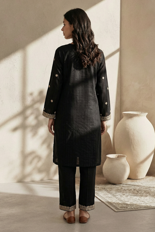 Embroidered Kurta Trouser - 2635