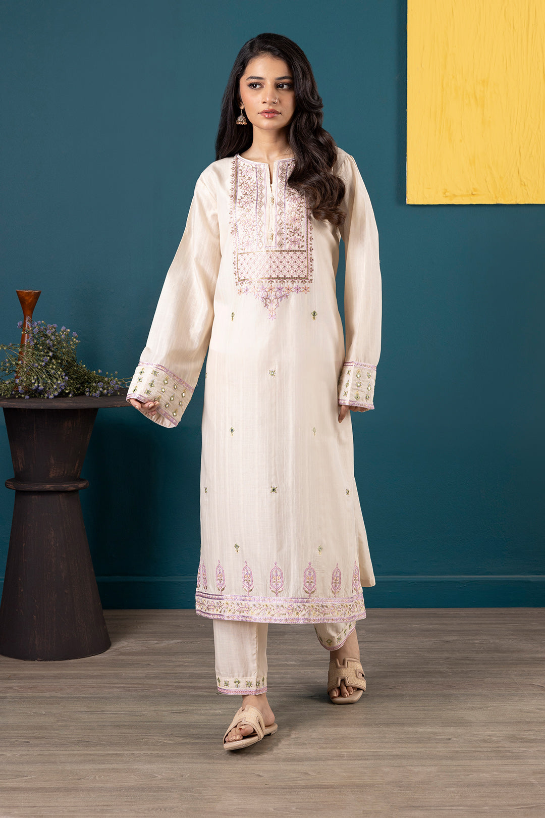 Embroidered Kurta Trouser - 2638