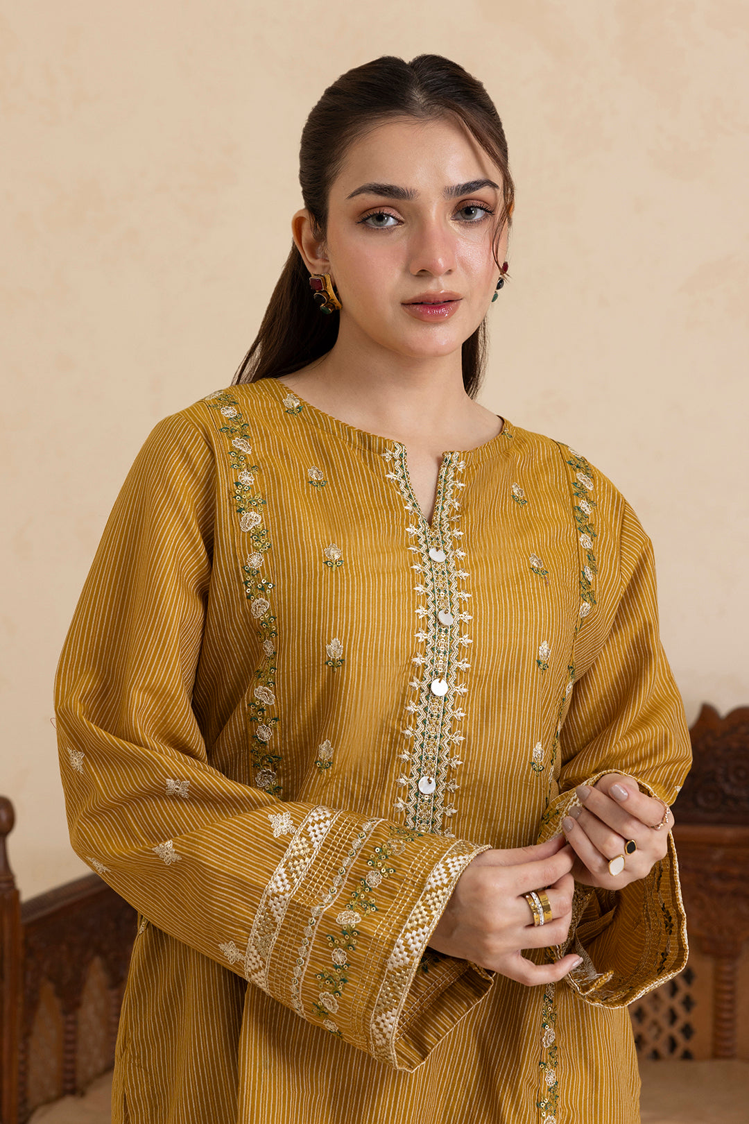 Embroidered Kurta Trouser - 2671