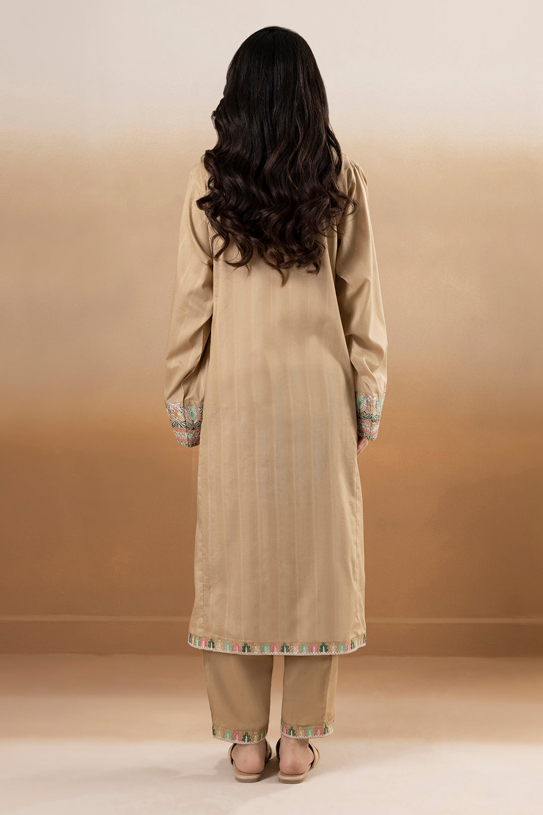 Embroidered Kurta Trouser - 2675